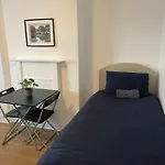 Comfort Triple Near Airport - 3 Habitación en casa particular Dublín