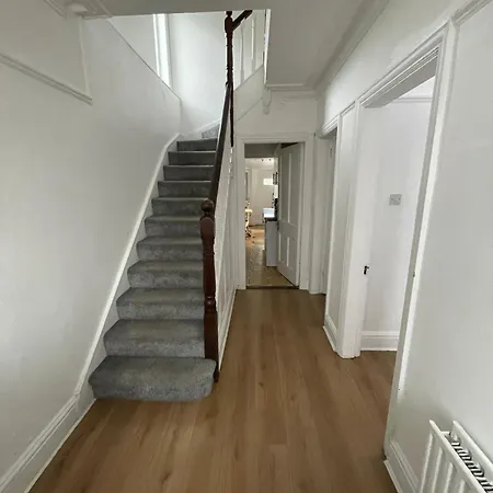 Ubytování v soukromí Comfort Triple Near Airport - 3 Dublin